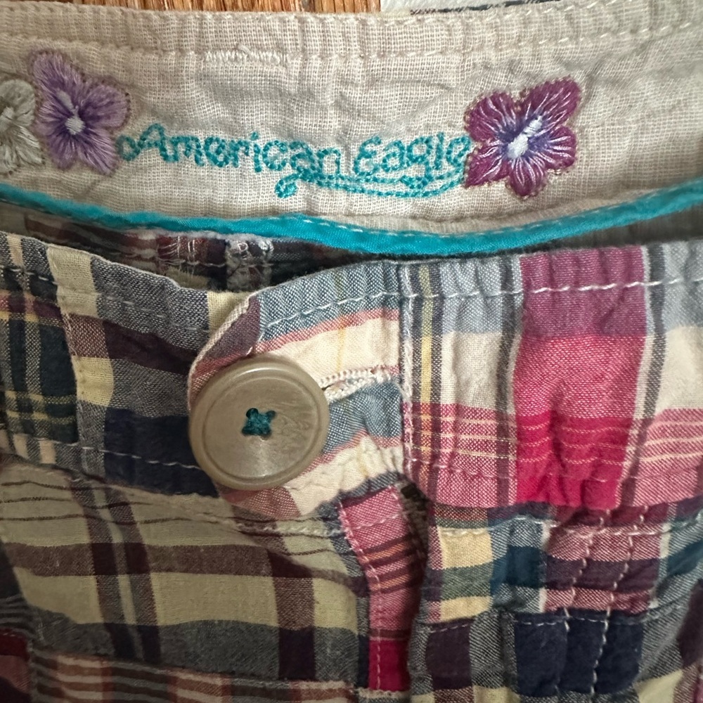 Y2K American Eagle Outfitters Multicolor Plaid Women's Shorts - Picture 2 of 5